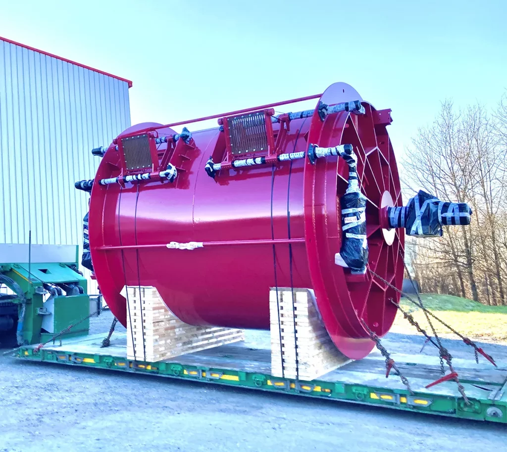 Ball mill for glass crushing