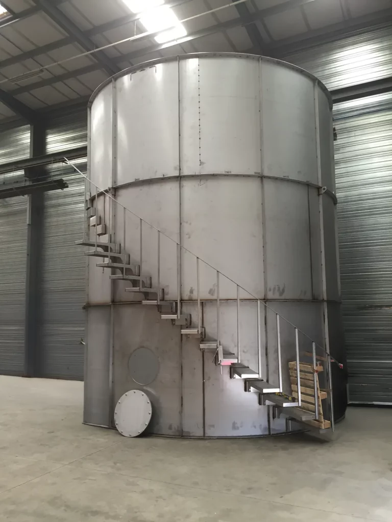 Cuve sur mesure de décantation d'acide